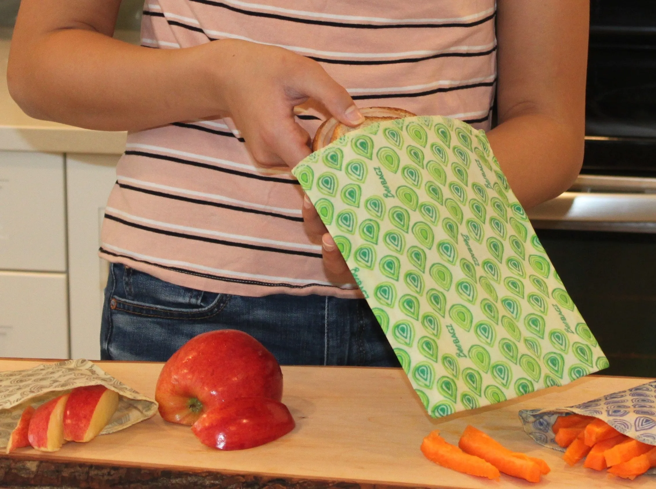 Medium Pack of 4 - Reusable Beeswax Wrap Food Storage Bags