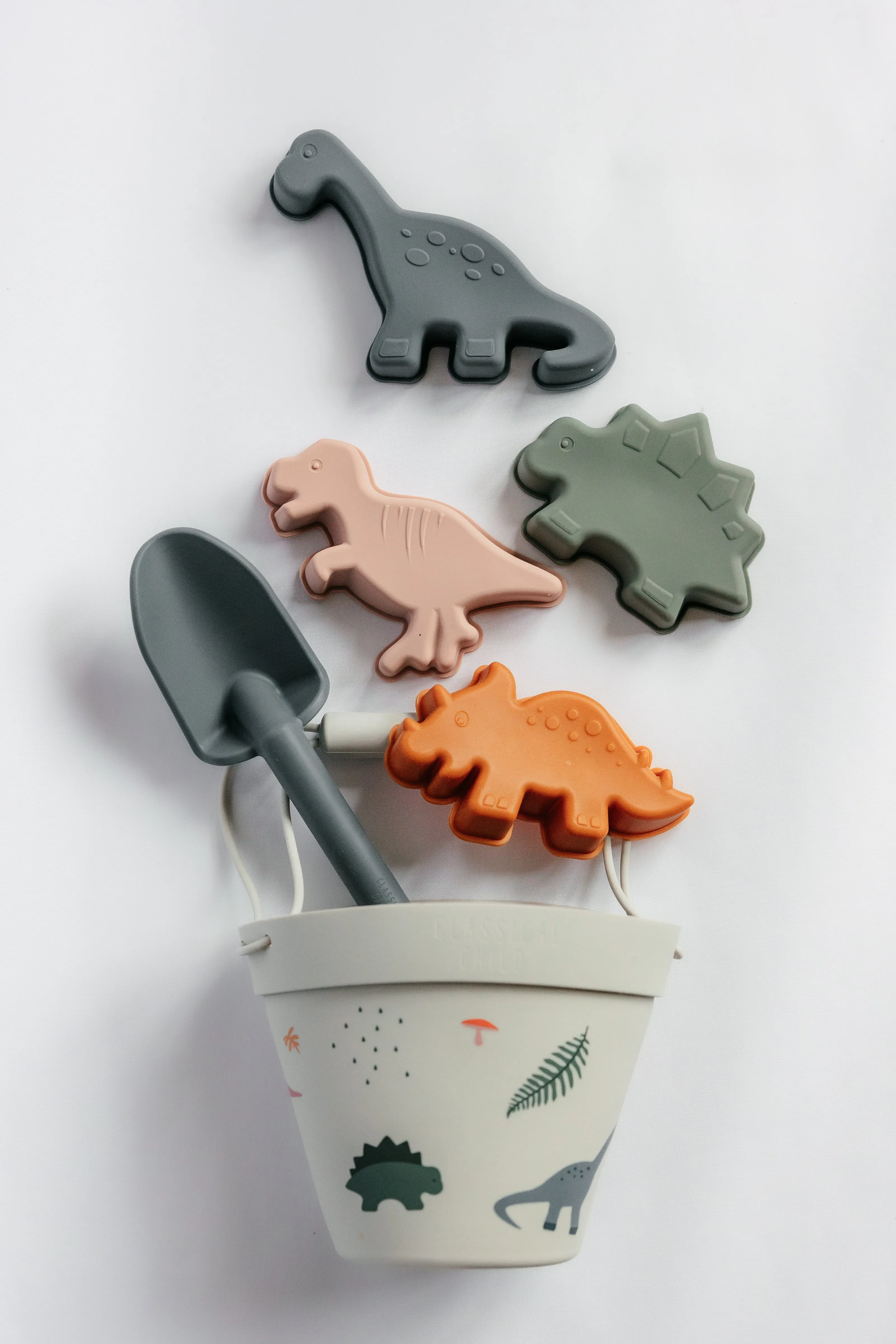 Silicone Beach Bucket & Toys Set - Dino