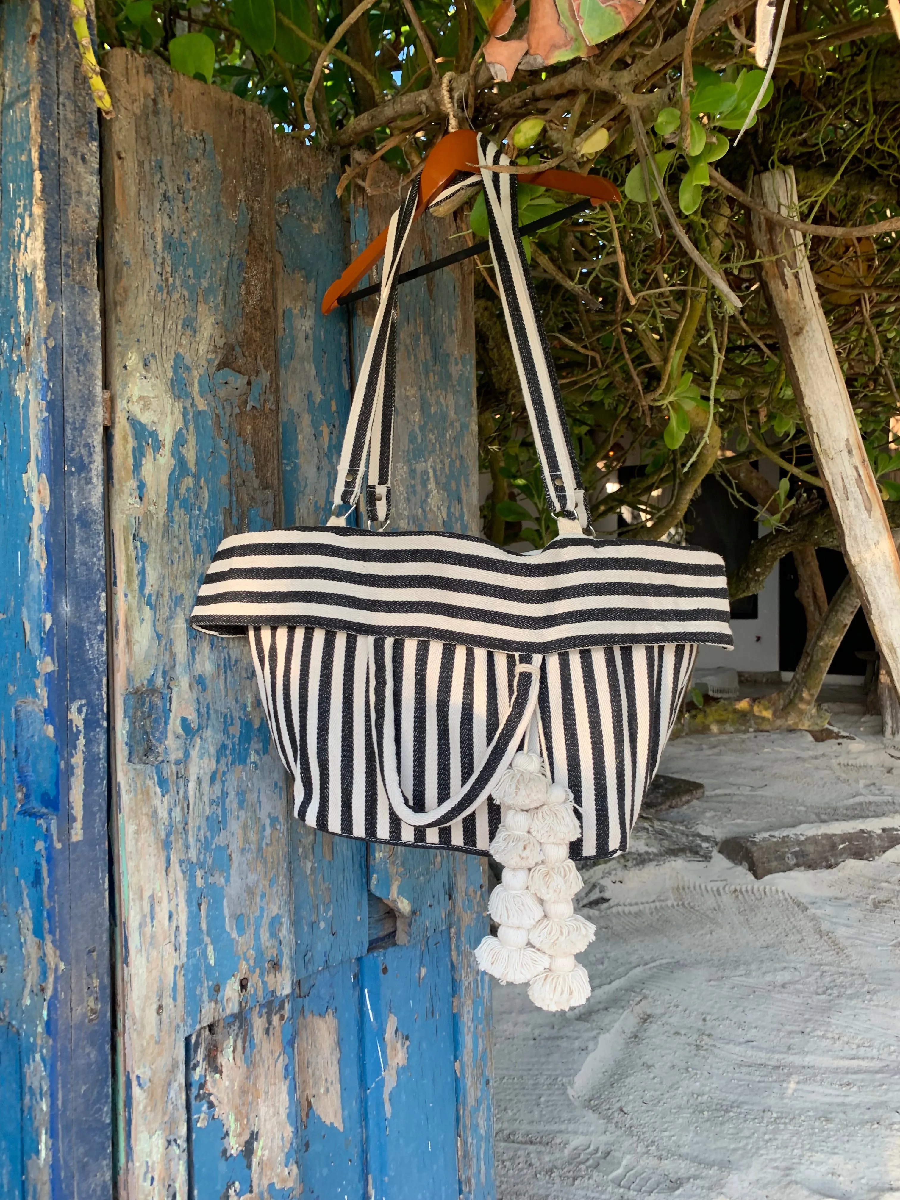 Valerie Beach Bag Organic Tassel Black